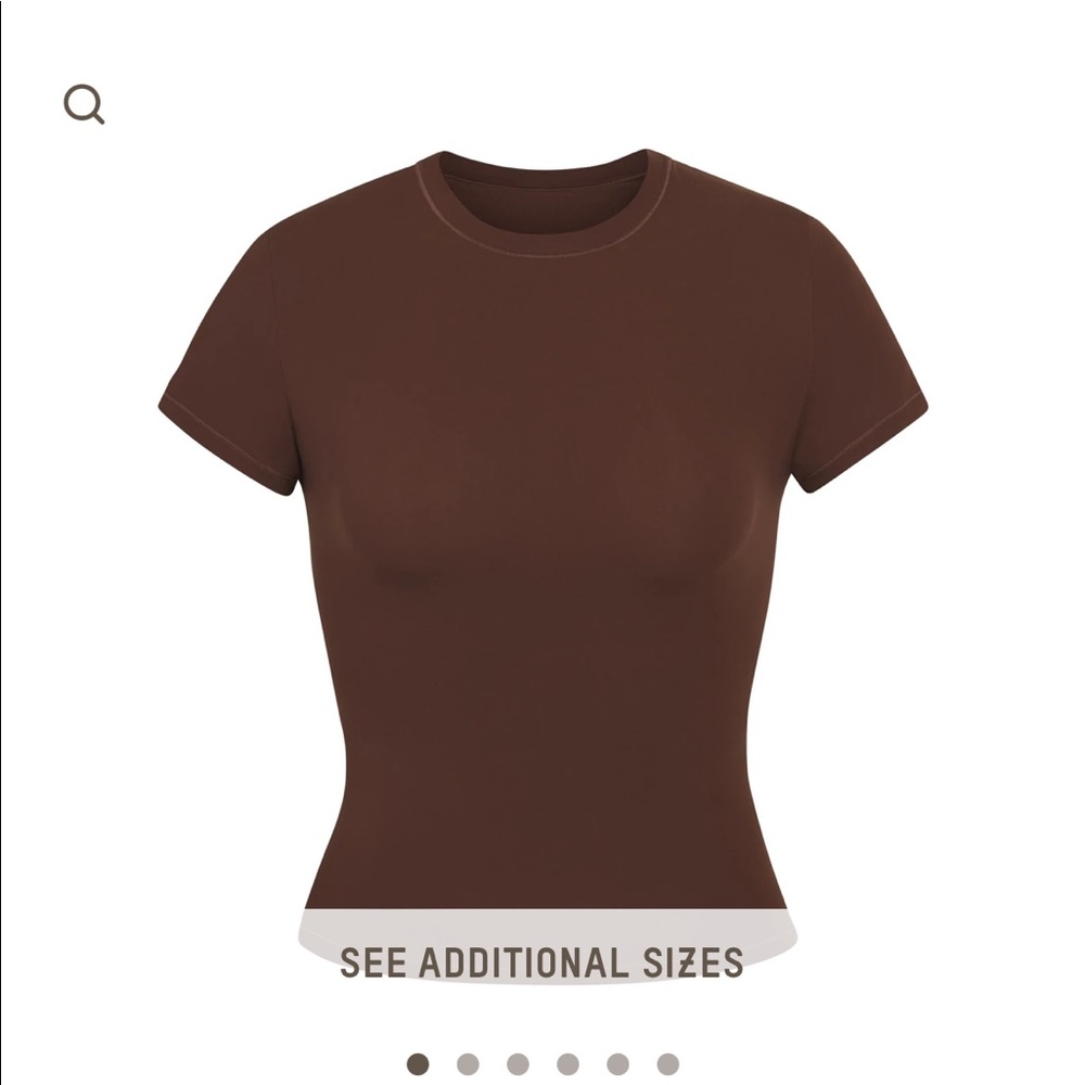 SKIMS Fits Everybody T-shirt